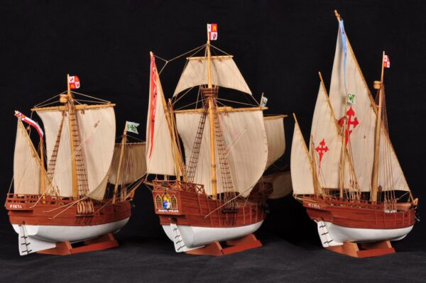 Санта-Мария, Нинья, Пинта - корабли экспедиции Колумба.  1:106 — изображение 4