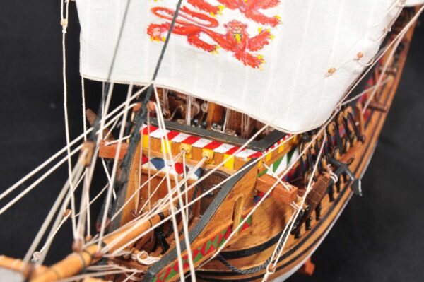 Пиратский корабль Френсиса Дрейка Golden Hind (Золотая Лань) 1:53 — изображение 9