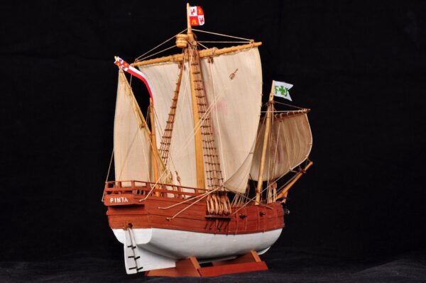 Пинта - корабль экспедиции Колумба.  1:106 — изображение 6